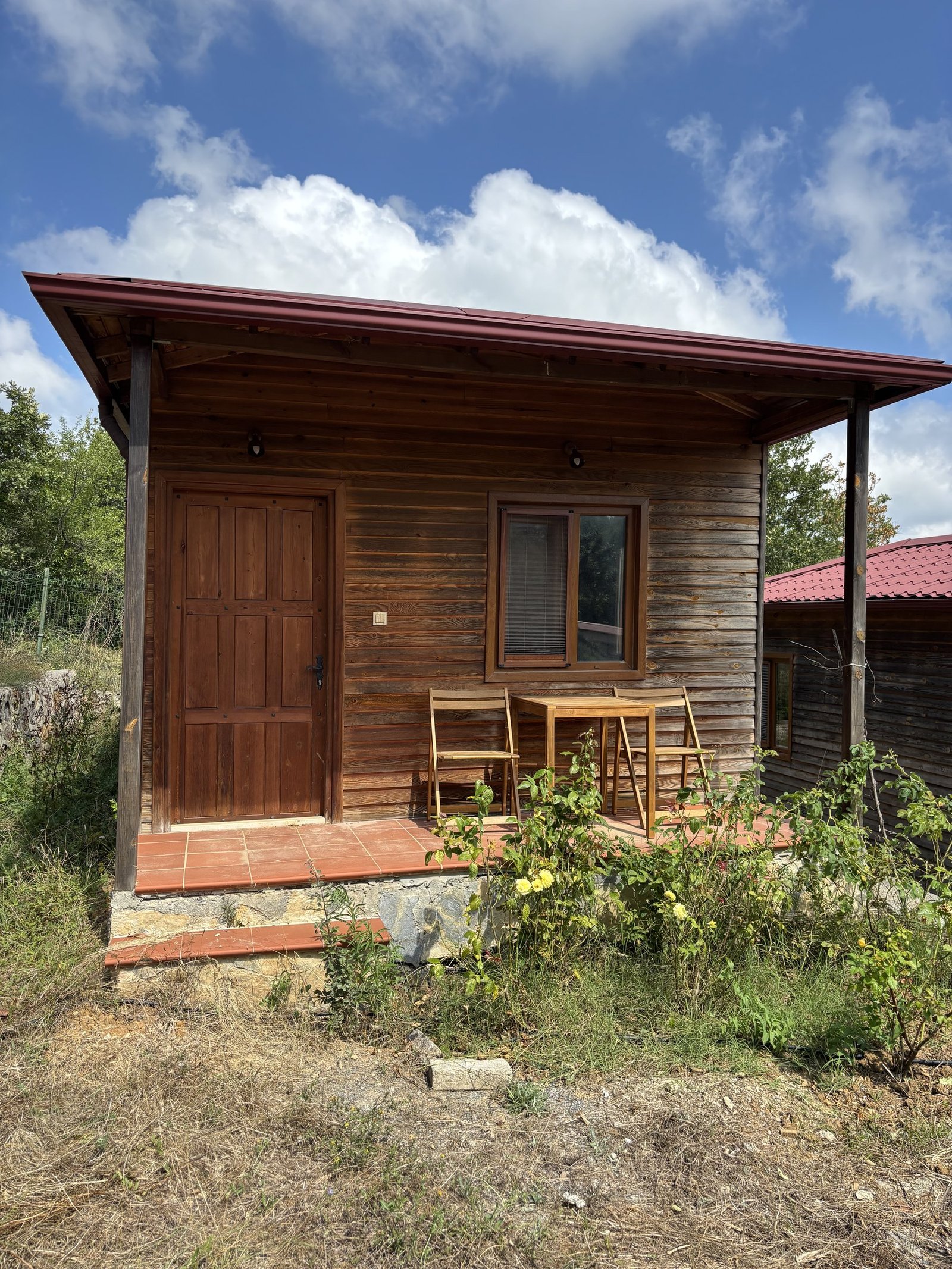 Yeşil Hayat bungalov yandan görünüm
